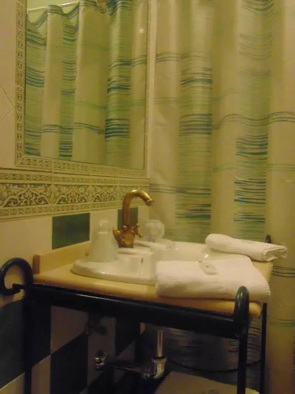 Hotel Sierra De Araceli Люсена